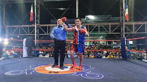 Tagacanao stops Abcede, eyes top pugs in division