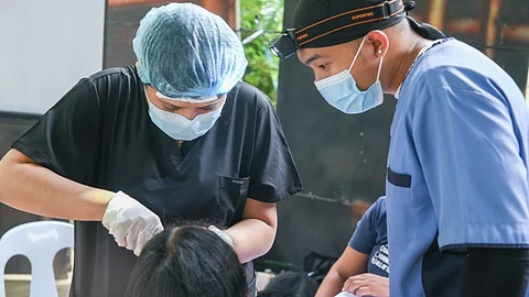 Binaliw community gets free dental care