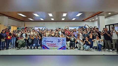 DMW RO-VII mihatag og P14.9M nga tabang sa 219 ka OFWs