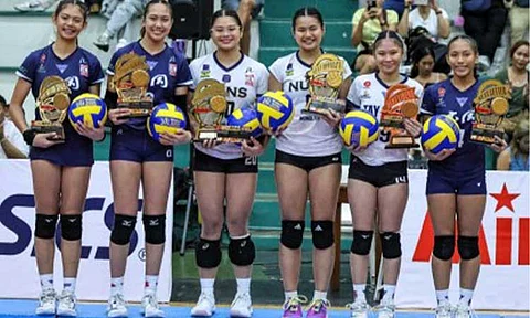 TOP PLAYERS. Samantha Cantada of champion National University Nazareth School (3rd from left) earns Most Valuable Player honors in the 2025 Shakey’s Girls Volleyball Invitational League Rising Stars Cup Division 1 on Saturday (June 7, 2025). Other awardees are (from left) Best Outside Hitter Rhose Almendralejo, Best Middle Blocker Amor Bartolome, Best Opposite Hitter Harlyn Serneche, Best Libero Rhea Tomas and Best Setter Jan Rose Bulak, all from runner-up Bacolod Tay Tung High School except Serneche. (Photo from SGVIL)