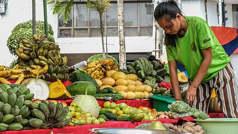 Agri trade inches up 0.1% in April