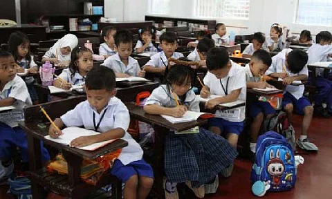 SMOOTH SCHOOL OPENING. Students are back at Santiago Elementary School in Barangay Santiago, City of General Trias, Cavite on Monday (June 16, 2025), the first day of Academic Year 2025-2026. Education Secretary Sonny Angara said the first day of classes in all public schools nationwide was generally smooth under the close watch of the various agencies of the government. (PNA photo by Avito Dalan)