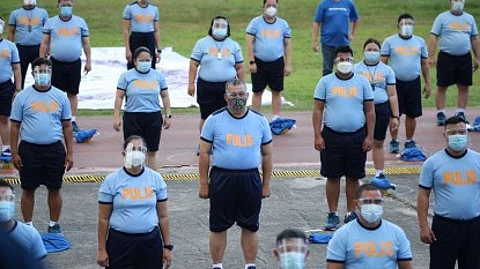 34 in. sukod sa hawak ipatuman sa mga polis sa PRO7