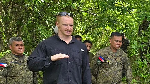 ZAMBOANGA. US defense experts assist the 1st Infantry Division of the Philippine Army in the conduct of Defensive Operations Training in Labangan, Zamboanga del Sur. The participants of the two-week training are troops from the Army’s 53rd Infantry Battalion.