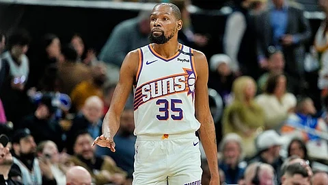 Durant buys minority stake in PSG