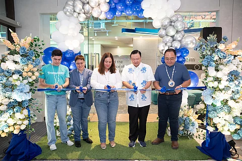 TRANSCOM OPENS RECRUITMENT HUB. Iloilo City Mayor Jerry Treñas (fourth from left) leads the ribbon cutting of the Transcom Iloilo Recruitment Hub, along with (from left) Transcom Senior Director for Talent Acquisition Melvin Peralta, Vice President for Talent Acquisition in the Americas and Asia Pacific (AAPAC) Region Jaymarie Altura, Vice President for Operations Andrea Kristina Resurreccion, and PHINMA University of Iloilo Chief Operating Officer Martin Benedict Perez, at the third floor of the Festive Mall in Iloilo Business Park, Iloilo City, on Friday, June 20, 2025.