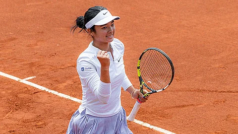 Eala nakasulod sa semis sa Eastbourne Open