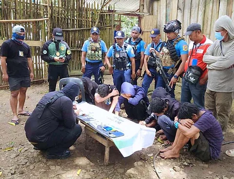 ZAMBOANGA. Authorities dismantle a drug den and arrest six suspects in an anti-drug operation Friday, July 4, in Barangay Bato-Bato, Indanan, Sulu. Seized from the dismantled drug den were some P136,000 worth of suspected shabu and various illegal drug paraphernalia.
