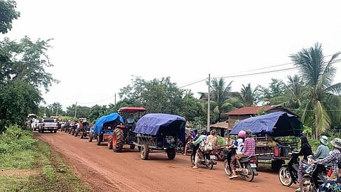 Residents evacuate from the Thailand-Cambodia border area in Oddar Meanchey province, Cambodia on July 24, 2025. (Xinhua)