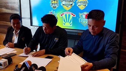 ZAMBOANGA. Officials of the Hardam Furigay Colleges Foundation Inc. and B-Steel Sports Promotions signed on Friday, August 1,2025, a Memorandum of Agreement (MOA) with volleyball coach Ariel Dela Cruz (right) to organize formidable teams for men and women for HFCFI.