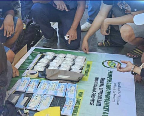 ZAMBOANGA. Lawmen arrest two individuals and seize some P6.8 million worth of illegal drugs in a law enforcement operation on Monday, August 11, in Parang, Maguindanao del Norte. Further investigation is underway to determine the extent of the suspects’ illegal drug trade operations.