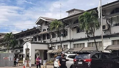 BACOLOD. The Corazon Locsin Montelibano Memorial Regional Hospital (CLMMRH) in Bacolod City is currently experiencing an increase in referrals for leptospirosis, including moderate to severe cases, particularly from south of Negros Occidental.