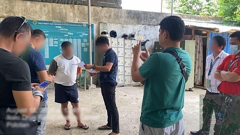 ILOILO. Police operatives from the Iloilo City Police Office (Icpo), Iloilo City Mobile Force Company (ICMFC), Iloilo City Police Station 2, City Intelligence Unit (CIU), and Regional Intelligence Unit in Western Visayas (RIU 6) arrest the city level rank 5 most wanted person for drug charges at the Department of Health Treatment and Rehabilitation Center in Barangay Rumbang, Pototan, Iloilo, on August 13, 2025.