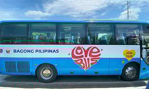 The iconic Love Bus returned on August 22, 2025, under the government’s Libreng Sakay program. The pilot route covers UM Matina–Mintal (28.01 kilometers) with eight air-conditioned minibuses making peak-hour trips, serving about 3,360 passengers daily.