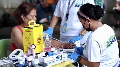 Congressman Rama milusad og free medical, diagnostic services