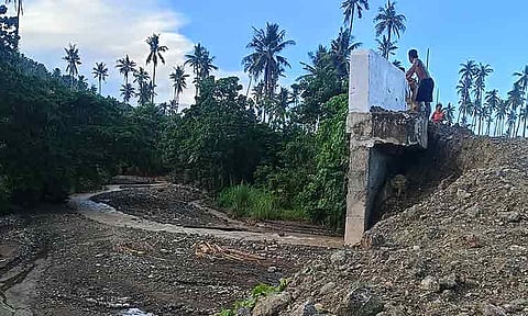 VP Sara calls flood control probe a 'zarzuela,' questions Marcos' motives