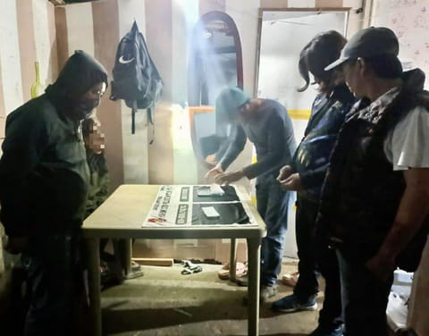 ZAMBOANGA. Lawmen seize some P641,920 worth of illegal drugs as they arrest a suspected to be big-time drug suspect in a law enforcement operation on Thursday evening, September 4, in Emie Punud village, Marawi City, Lanao del Sur. The suspect was detained pending the filing of charges against him.
