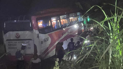 Bus, traysikol nagsungag, 1 patay