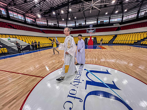 All roads lead to Coliseum