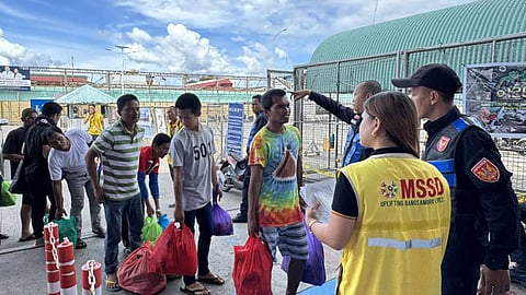 ZAMBOANGA. The Ministry of Social Services and Development in the Bangsamoro Autonomous Region in Muslim Mindanao safely repatriated 694 Returning Filipinos from Sabah (ReFS) to Tawi-Tawi in September. The arrival of ReFS came in several batches since September 2 until September 17. (SunStar Zamboanga)