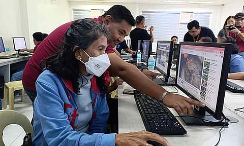 Sixty-six senior citizens from Barangay Maa, Davao City, participated in a digital literacy training program to learn how to navigate the online world safely, protect their personal information, and avoid scams. The initiative, led by the University of Mindanao and Globe, aims to help the elderly become more independent and less vulnerable to online threats.
