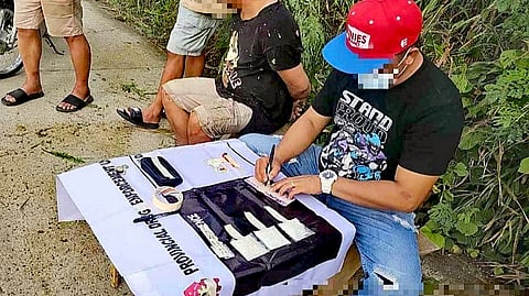 ILOILO. Law enforcers from the Provincial Drug Enforcement Unit Team 2, Calinog Municipal Police Station, and Provincial Intelligence Unit seized about 155 grams of suspected shabu worth P1,054,000 from a former Barangay captain and current job hire of Calinog during a buy-bust operation in Barangay Baje San Julian, Calinog, Iloilo, on September 25, 2025.