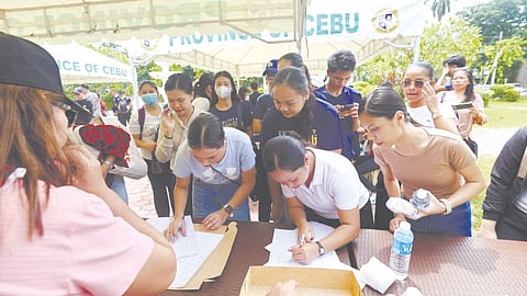 Cebu mobilizes aid after tremor