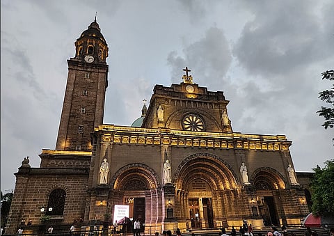 Mga simbahan mobagting sa kampana matag 8:00 pm