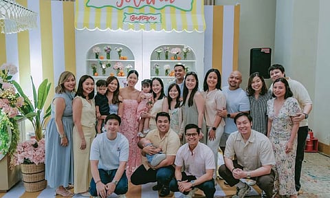 FRIENDS FOREVER. A picture with Patty’s closest friends. From left: Sam Yu, Rina Dakay, Rick Ostres, Angel Ostrea, Mason Ostrea, Ryan Reyes, Darlene Reyes, Sienna Reyes, Sanxo Reyes, Lorenzo Rodriguez, Jasmine Rodriguez, Keshia Lim, Jet Ricardo, Gaby Ricardo, Kevin Lim, Rissa Lim, Kae Mallari and Kelly Zenz.