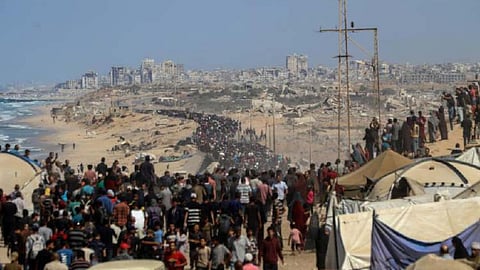 Gaza begins clearing rubble after ceasefire