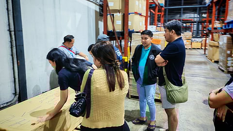 MANILA. The Department of Migrant Workers (DMW) on Monday, October 20, 2025, reported that the remains of the Filipino crew member who died after the attack on the MV Minervagracht have arrived on Sunday night.