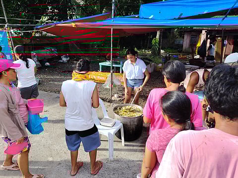 CHMSUyanihan serves hot meals for quake-hit families in Cebu