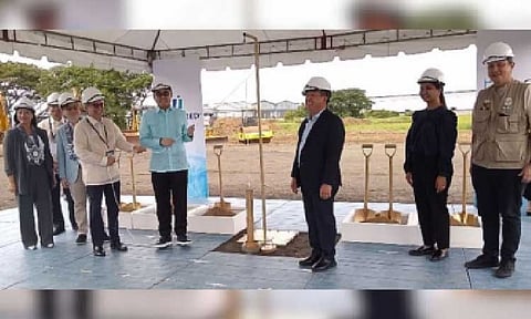EXPANSION. Royale Cold Storage president Ferdinand Tiongson, Special Assistant to the President for Investments and Economic Affairs Frederick Go, and I Squared Capital founder and managing partner Dr. Sadek Wahba (3rd to 5th from right) lead the groundbreaking ceremony for the expansion of the Royale Cold Storage facility in Plaridel, Bulacan on Friday (Oct. 24, 2025). President Ferdinand R. Marcos Jr. said the project would help boost national cold-chain capacity and support the long-term goals of food security and sustainability. (PNA photo by Joann Villanueva)