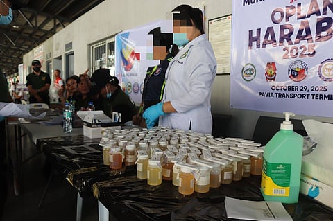 ILOILO. Personnel from the Philippine Drug Enforcement Agency in Western Visayas (PDEA 6), Land Transportation Office Region 6 (LTO 6), and partner agencies conduct random drug testing and terminal inspections during “Oplan Harabas 2025” in Western Visayas to ensure drug-free and safe travel for passengers during the Undas season.
