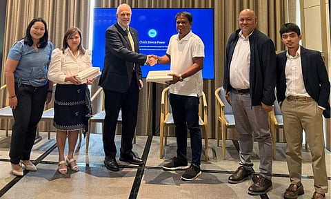 The Island Garden City of Samal (Igacos) has received 14 tablets for use with the TrashTrack app to further improve garbage collection and waste monitoring across the island. Igacos Mayor Lemuel T. Reyes, together with City Environment and Natural Resources Officer Engr. Kim Joshua Garciano, senior environmental management specialist, accepted the tablets during the presentation of the Deposit Return System (DRS) Feasibility Study for the Philippines held in Quezon City.