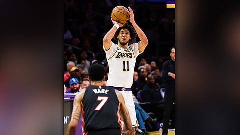 Lakers extend win streak to three