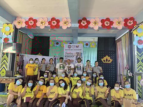 Art group holds art workshop at City Jail