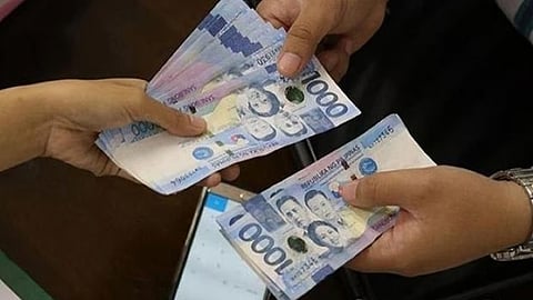 Mga empleyado sa gobiyerno makadawat og bonus, cash gift