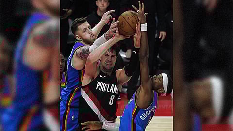 Blazers stun Thunder with big rally