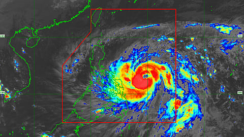 Typhoon Uwan intensifies, expected to make landfall in Aurora-Isabela on Sunday or Monday