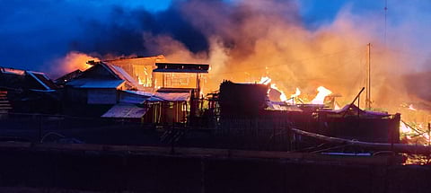 Fire razes over 80 houses in Leyte amid 'Uwan'