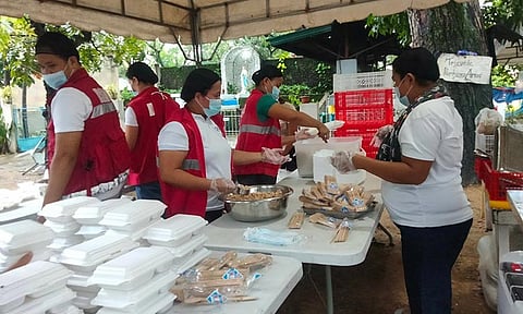 464 evacuees sa Liloan napakaon sa Mobile Kitchen sa DSWD-7