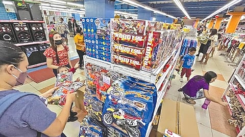 Cebu faces weak holidays sales after twin disasters