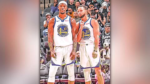 Curry, Butler mipabuto og 74 puntos