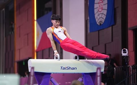FINE FORM. Filipino Karl Jahrel Eldrew Yulo performing on the pommel horse during the 3rd FIG Artistic Gymnastics Junior World Championships all-around finals at the Manila Marriott Hotel, Newport World Resorts in Pasay City on Saturday (Nov. 22, 2025). He tallied 78.731 to finish eighth. (Photo by Jon Benedict Laurel/ PSC)