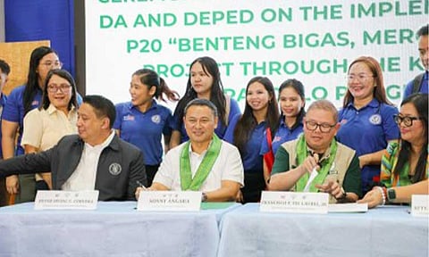 ‘BBM RICE’ FOR TEACHERS. Education Secretary Sonny Angara and Agriculture Secretary Francisco Tiu Laurel Jr. join the ceremonial signing of the memorandum of understanding (MOU) for the expansion of the Kadiwa ng Pangulo's PHP20 per kilogram rice under the Benteng Bigas Meron (BBM) Na program on Friday (Nov. 28, 2025). The partnership grants teachers and school personnel direct access to affordable rice and fresh produce. (Photo courtesy of DepEd Philippines)