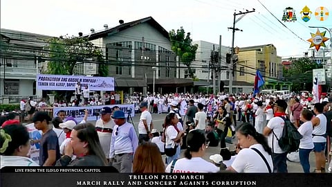 Police Regional Office in Western Visayas (PRO 6) and the Iloilo City Police Office (Icpo) secure peaceful and incident-free “Trillion Peso March 2.0” rallies across Western Visayas on November 30, 2025, as more than 3,130 participants call for transparency and accountability.
(Photo courtesy of Archdiocese of Jaro, Commission on Social Communications)
