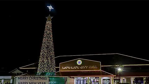 Lapu-Lapu City di mopahigayon og bongga nga Christmas party