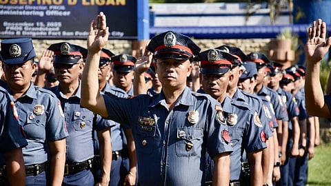 PRO 6 promotes 400 police personnel in Western Visayas