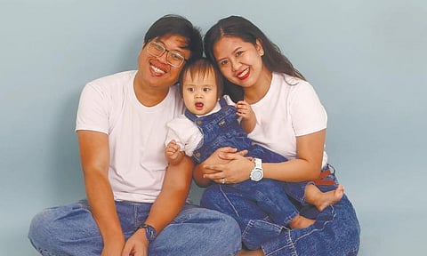 FAMILY. Luis III, Luzio Franco and Febe Quibranza.